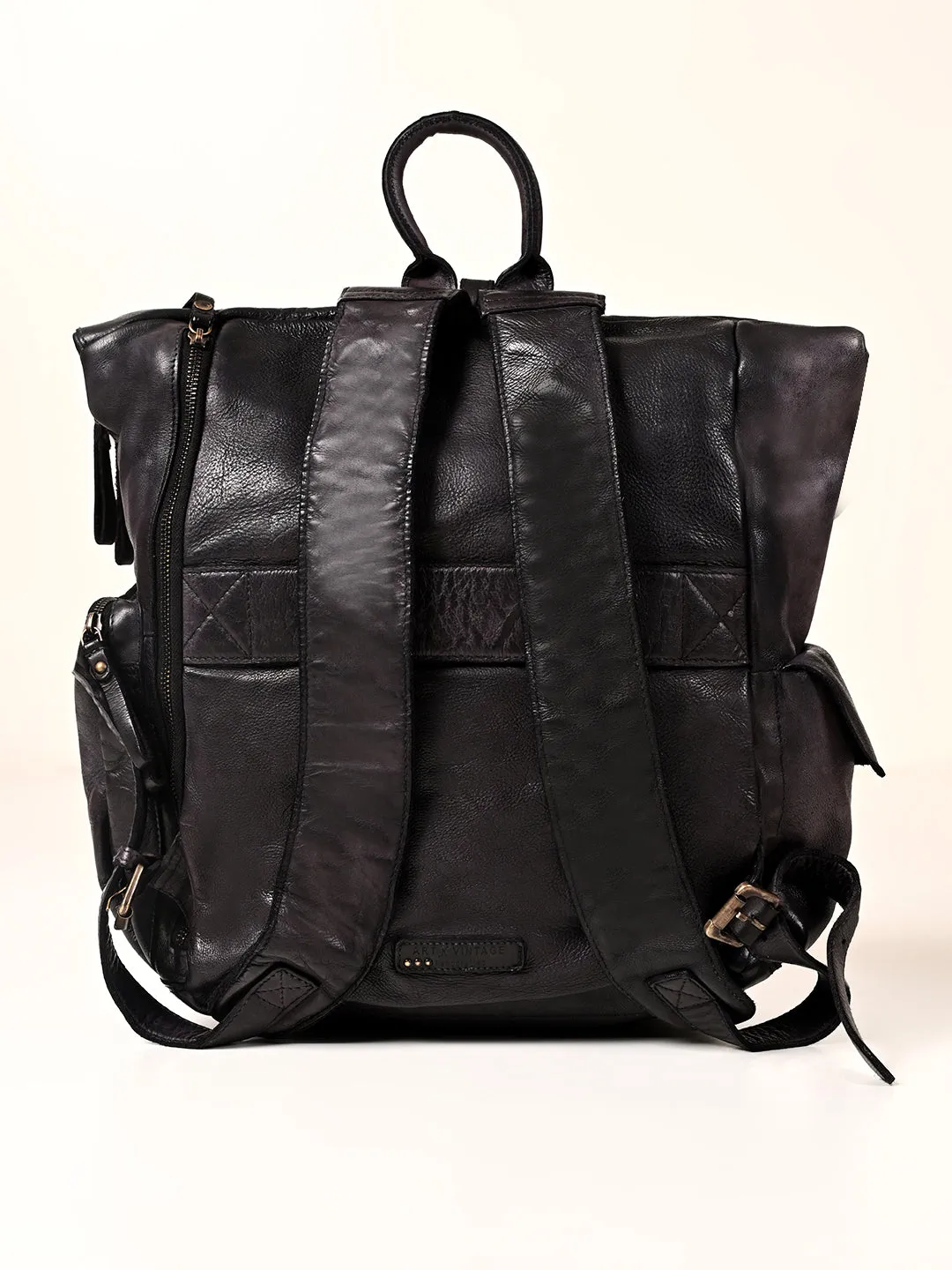 Art N Vintage Leo: Real Leather Black With Wash Effect Backpack