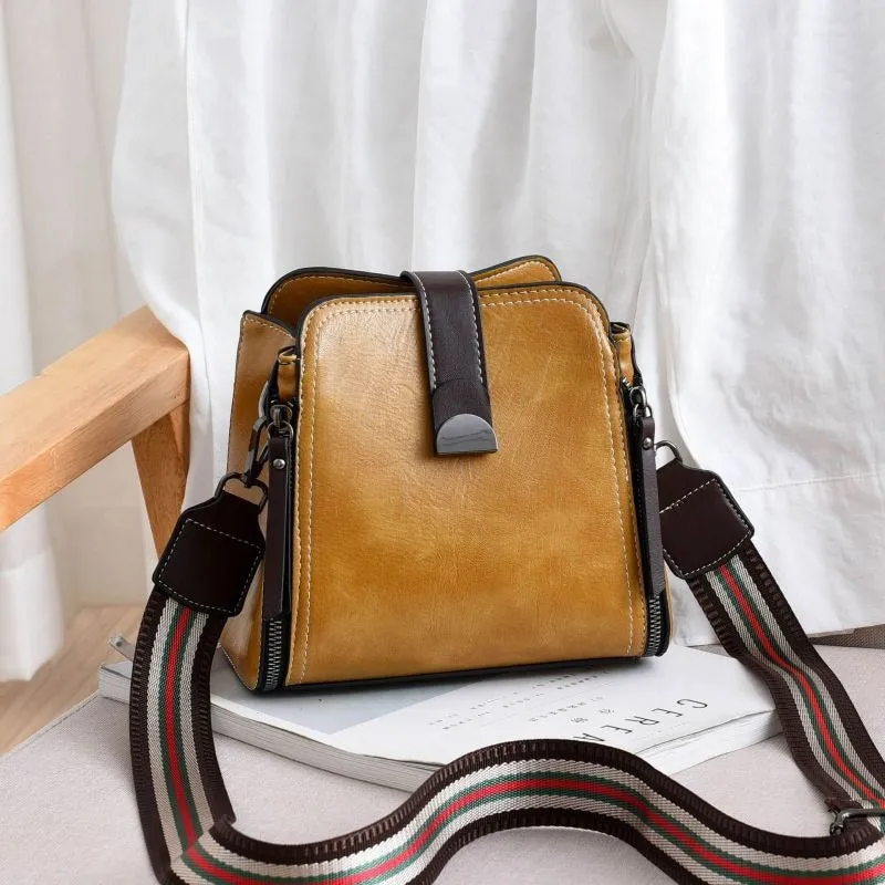 Retro Stitching Leather Crossbody Handbag