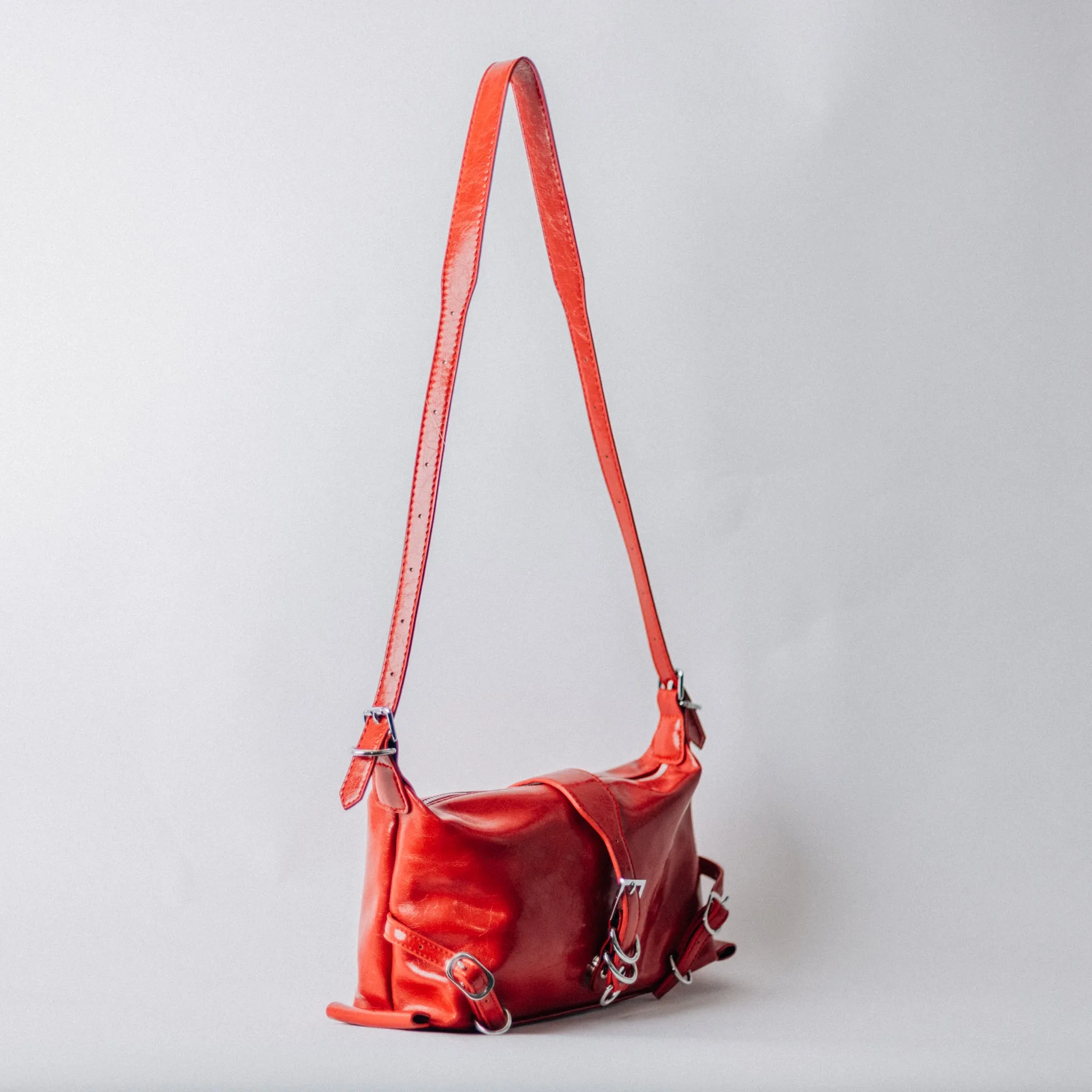 RINGS SHOULDER BAG-RED