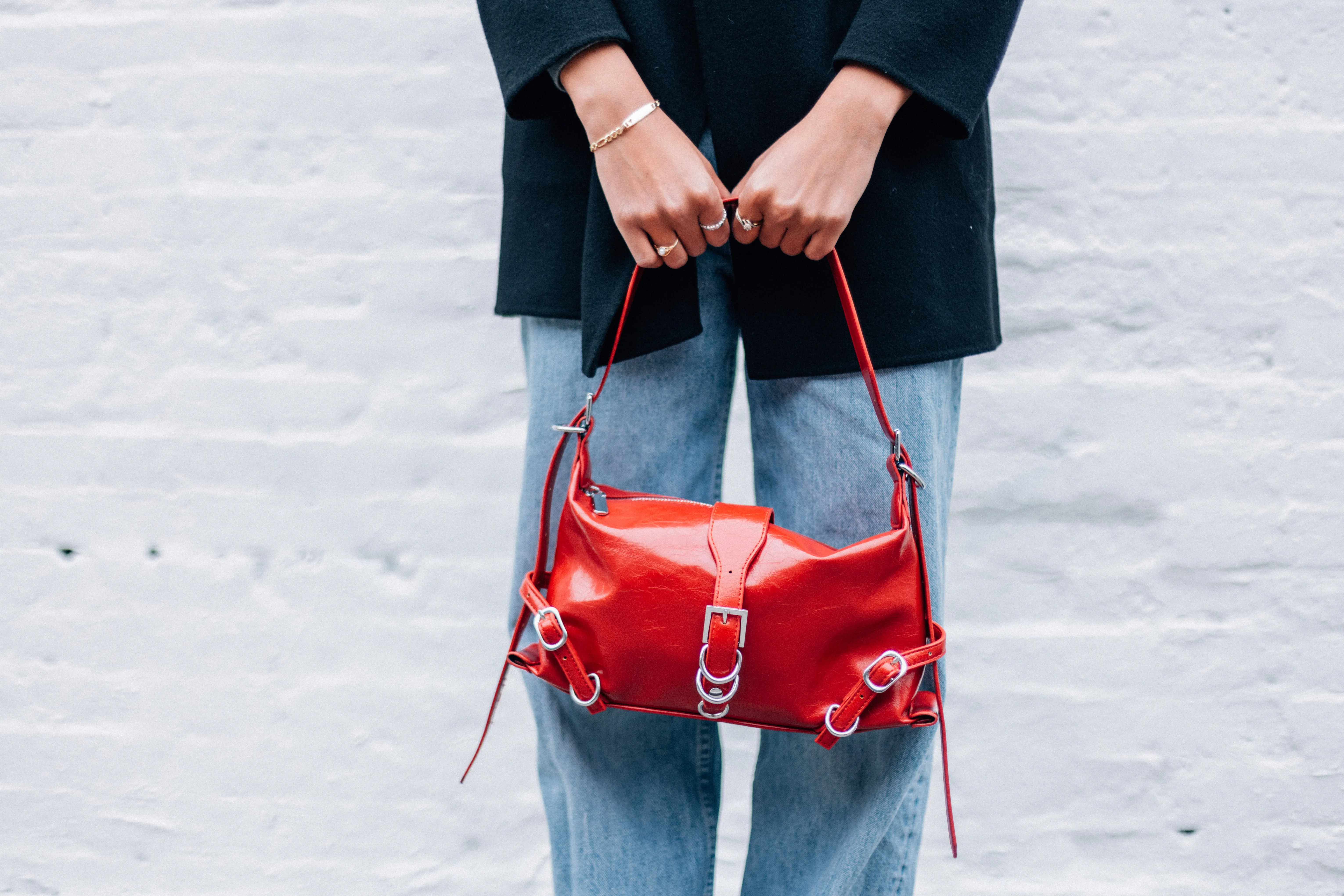 RINGS SHOULDER BAG-RED